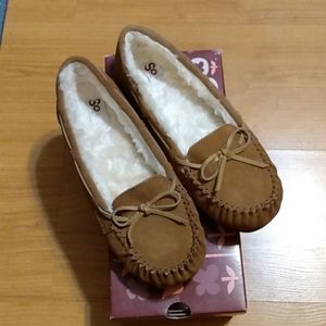 SO Brand Fur Moccasin Slippers (Size:8)